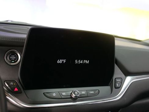 Used 2025 Chevrolet Blazer LT AWD/4WD image 19