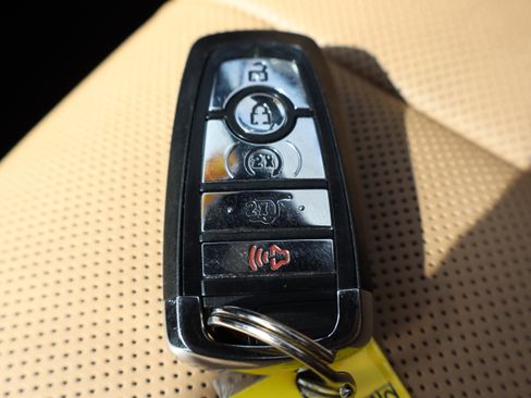 Used 2021 Lincoln Corsair Reserve w/ Equipment Group 201A image 36