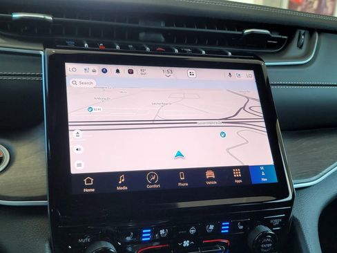 New 2025 Jeep Grand Cherokee Limited 4xe image 18