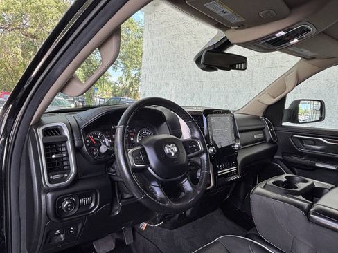 Used 2020 RAM 1500 Laramie RWD image 14