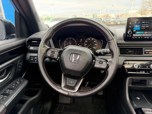 Used 2024 Honda Pilot TrailSport image 14