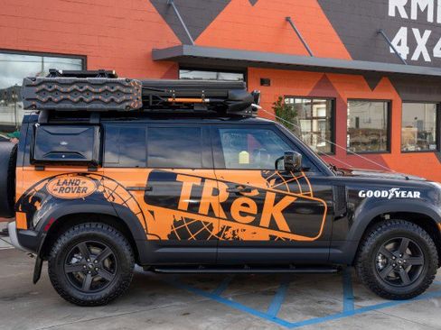 Used 2023 Land Rover Defender 110 S image 3