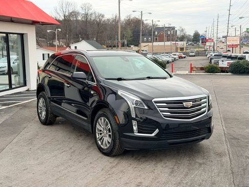 Used 2018 Cadillac XT5 Luxury w/ Driver Awareness Package image 8
