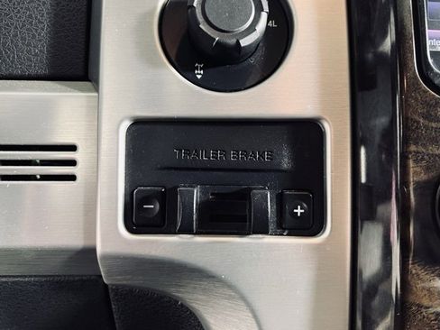 Used 2013 Ford F150 Platinum image 28