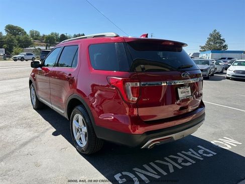 Used 2016 Ford Explorer XLT AWD/4WD image 5