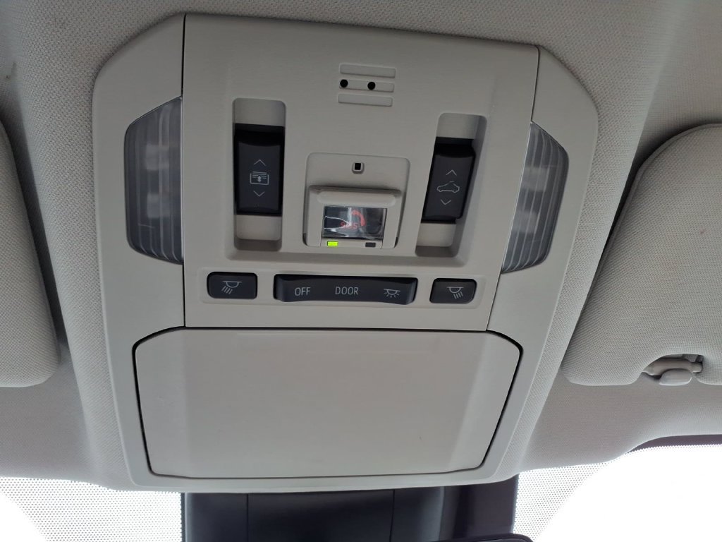 Used 2022 Toyota Highlander Platinum AWD/4WD image 27