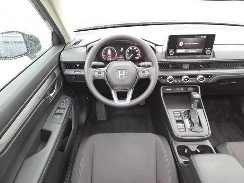 Used 2025 Honda CR-V EX image 24