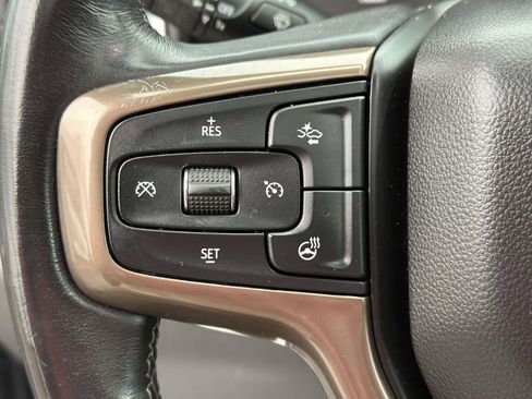 Used 2019 Chevrolet Silverado 1500 High Country image 14