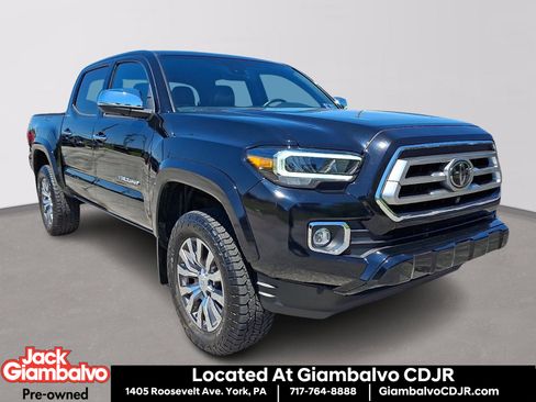 Used 2020 Toyota Tacoma Limited AWD/4WD image 1