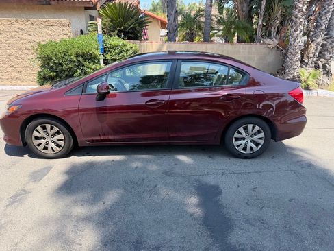 Used 2012 Honda Civic LX image 9