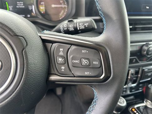 Used 2024 Jeep Wrangler Unlimited Rubicon 4xe image 27