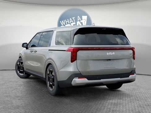 New 2026 Kia Carnival EX image 4
