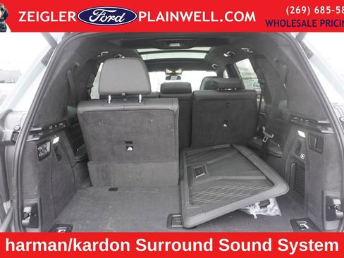 Used 2024 BMW X7 xDrive40i w/ M Sport Package image 8