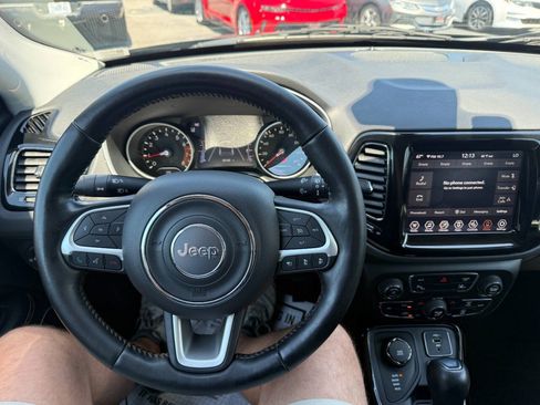 Used 2021 Jeep Compass Limited AWD/4WD image 12