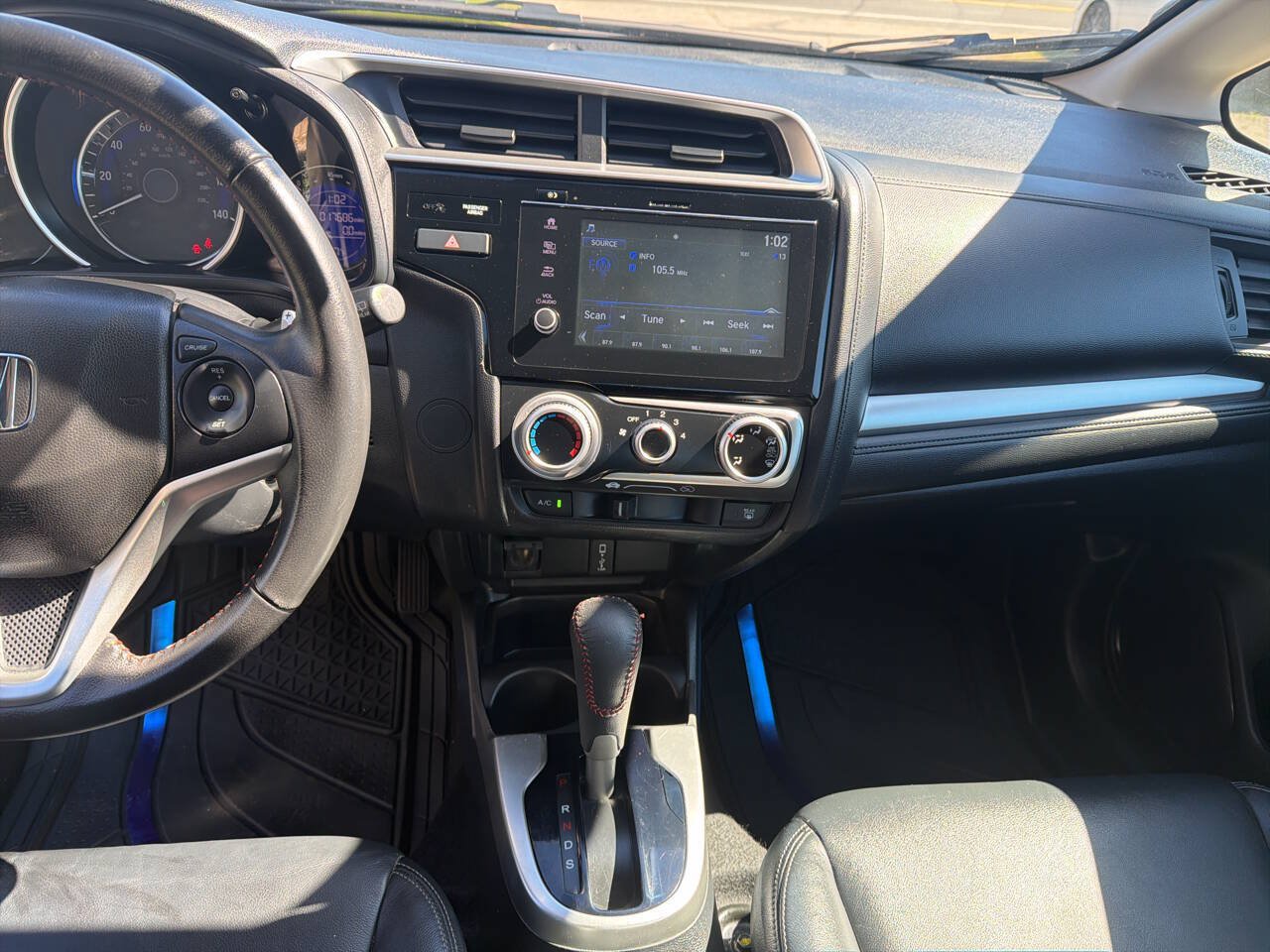Used 2020 Honda Fit Sport image 9