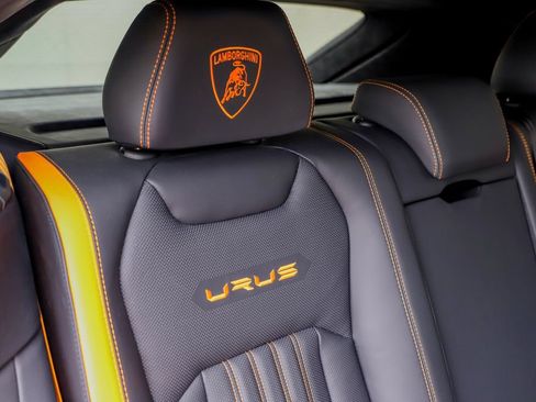 Used 2024 Lamborghini Urus S AWD/4WD image 55