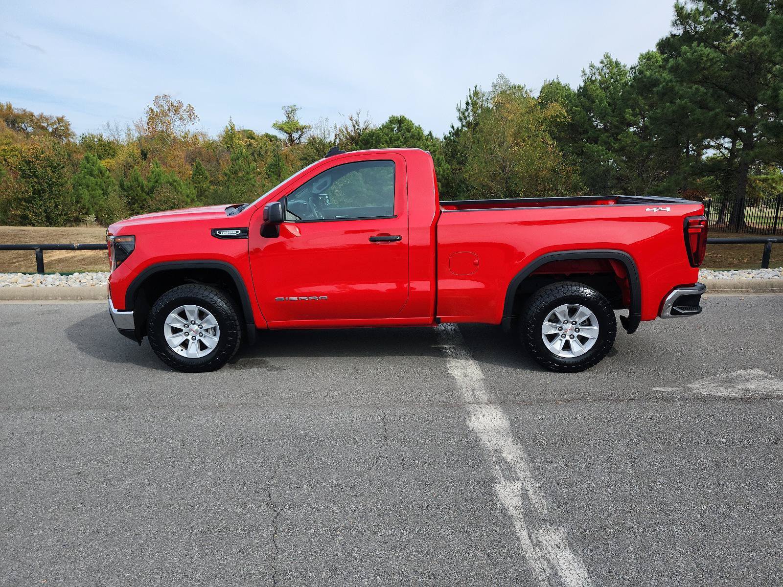 Used 2024 GMC Sierra 1500 Pro w/ Pro Value Package AWD/4WD image 2
