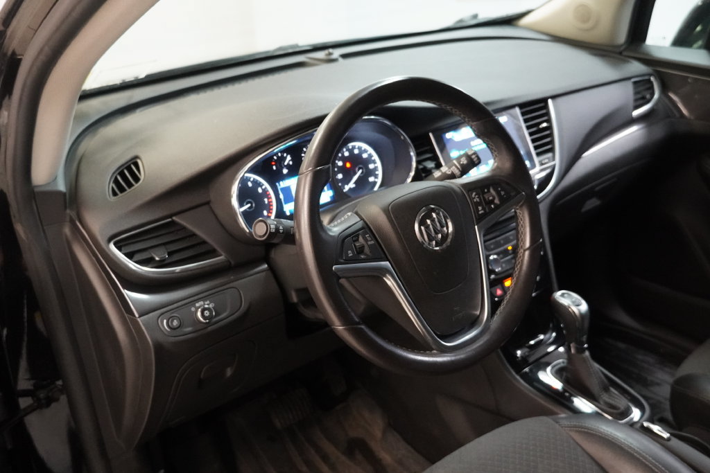 Used 2020 Buick Encore Preferred AWD/4WD image 6