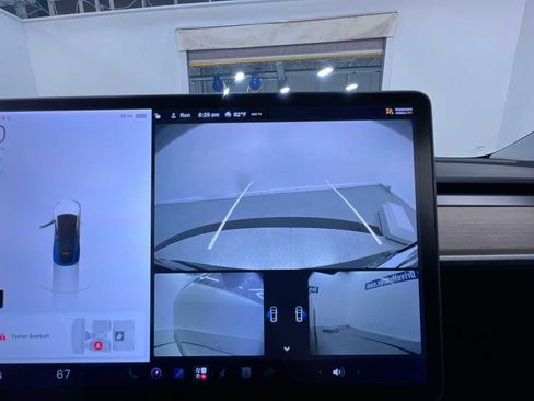 Used 2021 Tesla Model Y Long Range AWD/4WD image 26