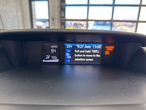 Used 2015 Subaru Forester 2.5i Limited w/ Popular Package #2 image 25