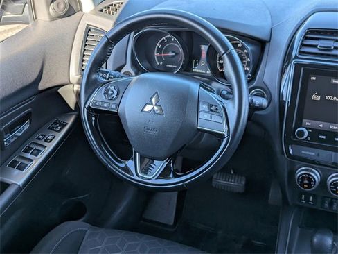 Used 2021 Mitsubishi Outlander Sport SE image 15