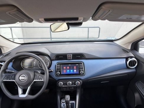 Used 2025 Nissan Versa SV FWD image 28