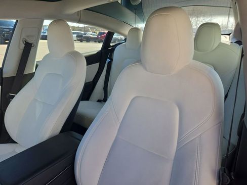 Used 2018 Tesla Model 3 Mid Range image 14