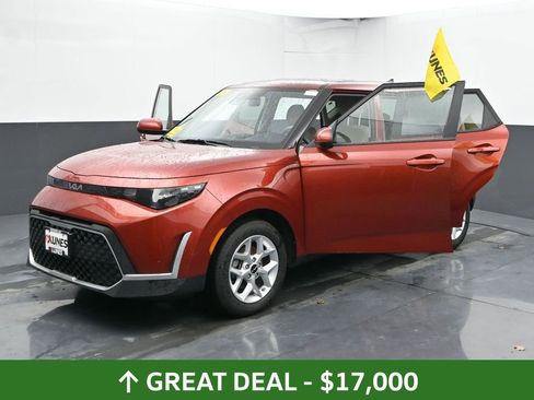 Used 2025 Kia Soul LX w/ LX Technology Package FWD image 58