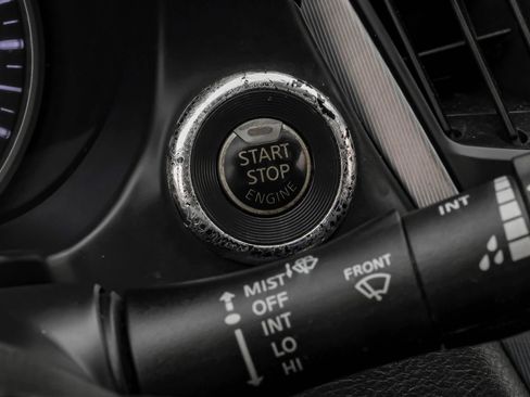 Used 2017 INFINITI Q60 3.0t w/ Premium Plus Package 3.0T image 19