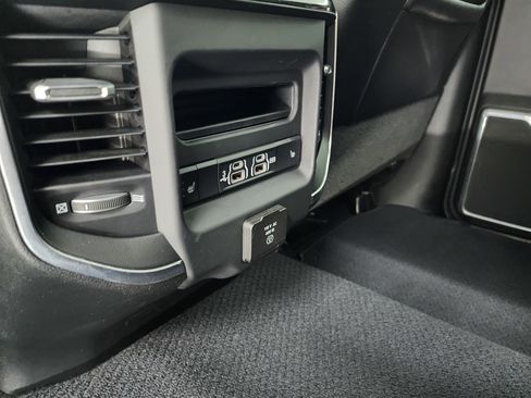 Used 2020 RAM 2500 Laramie image 10