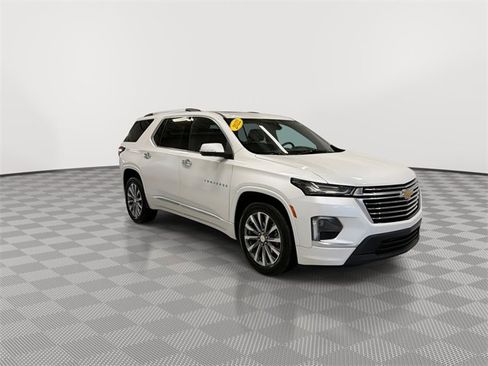 Certified 2022 Chevrolet Traverse Premier image 2