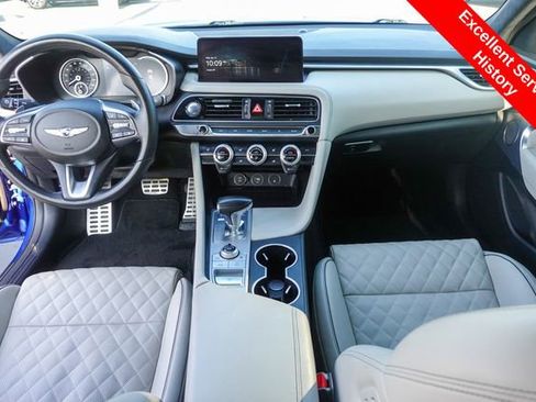 Used 2022 Genesis G70 3.3T image 4