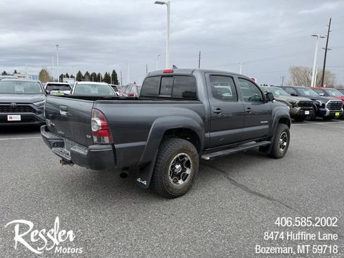 Used 2014 Toyota Tacoma Tacoma Double Cab w/ TRD Sport Package image 3