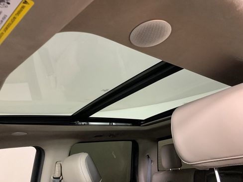 Used 2024 Ford F150 Platinum w/ Equipment Group 703A Plus image 30