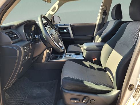 Used 2015 Toyota 4Runner SR5 Premium image 12