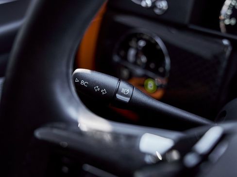 Used 2022 Rolls-Royce Cullinan Black Badge w/ Dark Exterior Package image 55