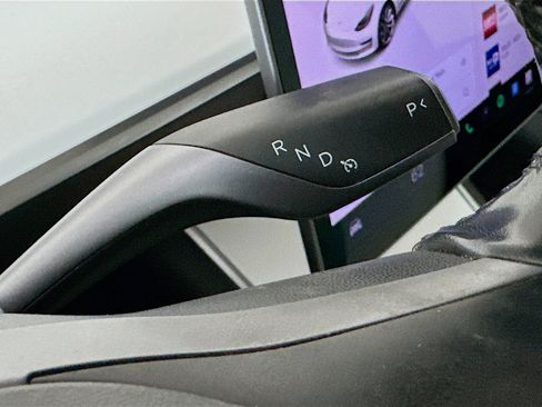 Used 2018 Tesla Model 3 Long Range image 23