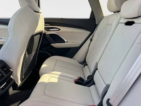 New 2025 Audi Q5 Prestige image 14