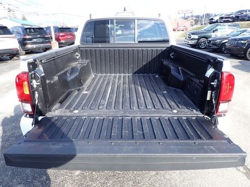 Used 2023 Toyota Tacoma SR image 7