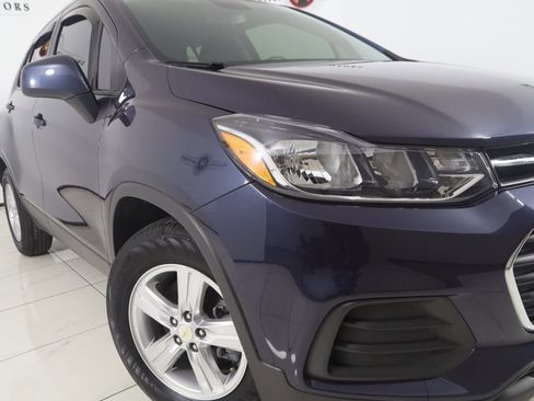 Used 2019 Chevrolet Trax LS w/ Tint and Cruise Package image 13