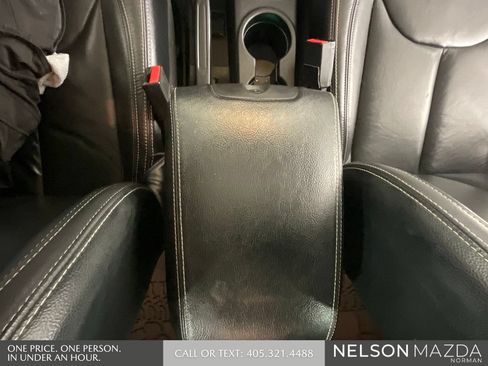 Used 2017 Jeep Wrangler Unlimited Rubicon AWD/4WD image 39