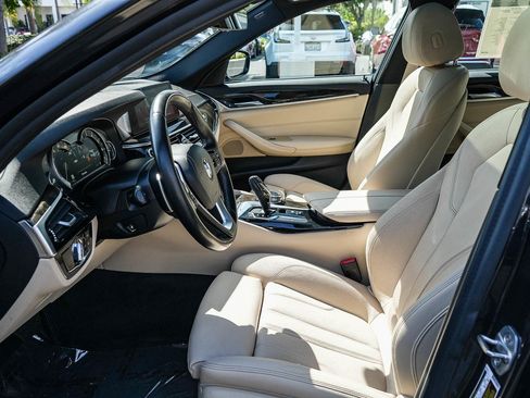 Used 2019 BMW 540i w/ Convenience Package RWD image 17