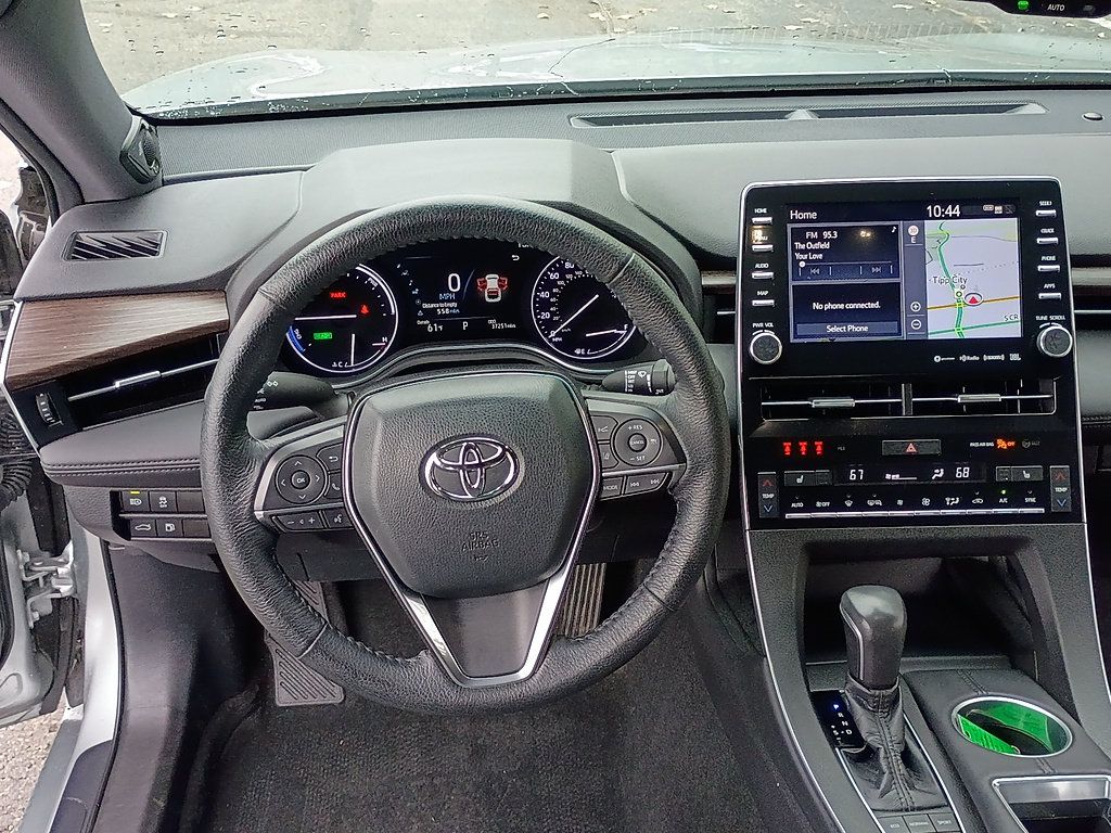 Used 2021 Toyota Avalon XLE w/ Moonroof Package FWD image 12