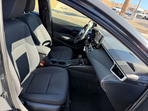Used 2023 Toyota Corolla LE image 12