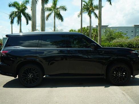 Used 2025 INFINITI QX80 Autograph w/ Autograph Exterior Package AWD/4WD image 13