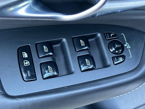 Used 2017 Volvo XC90 T8 Inscription w/ Vision Package image 15