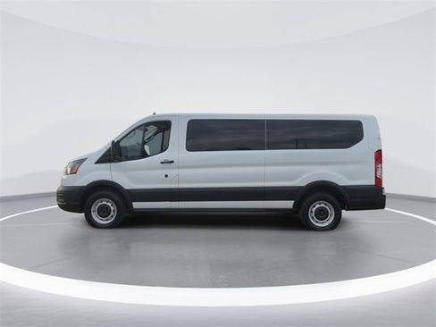 Used 2023 Ford Transit 350 XL image 5