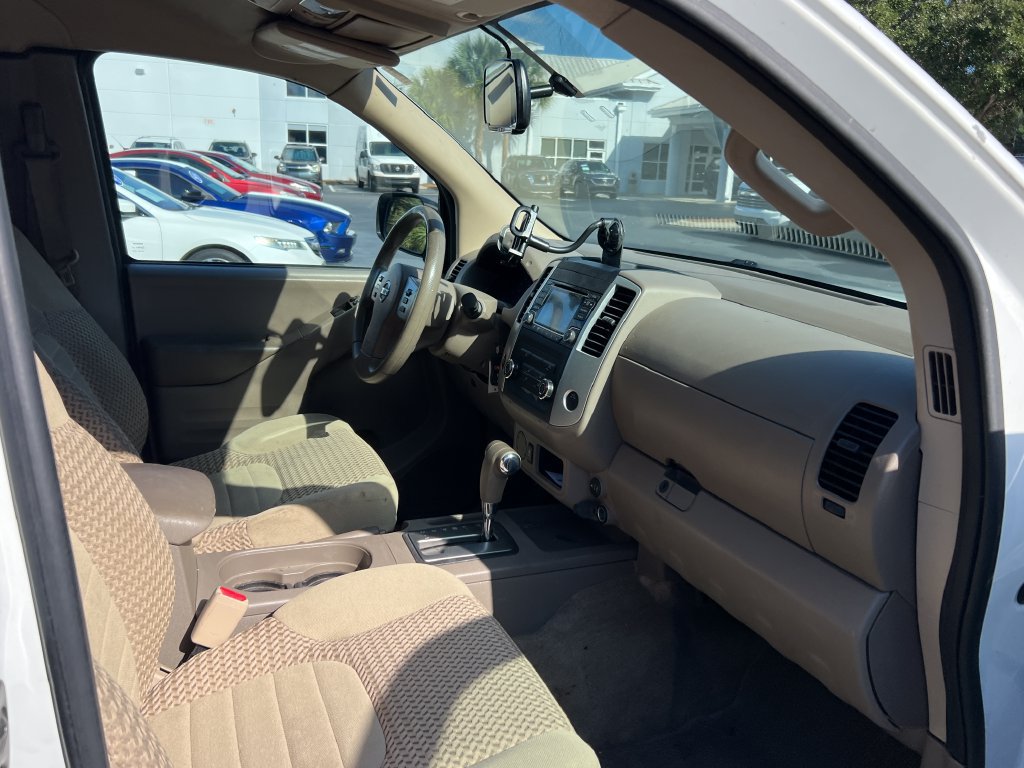 Used 2017 Nissan Frontier SV RWD image 13