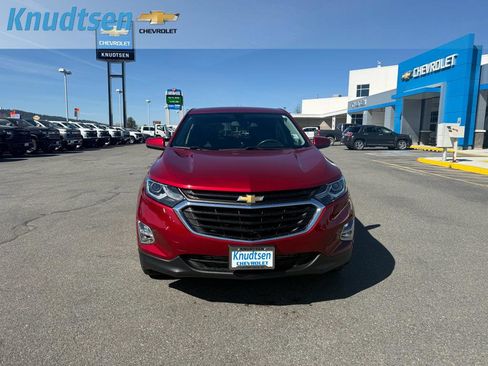 Used 2019 Chevrolet Equinox LT image 2