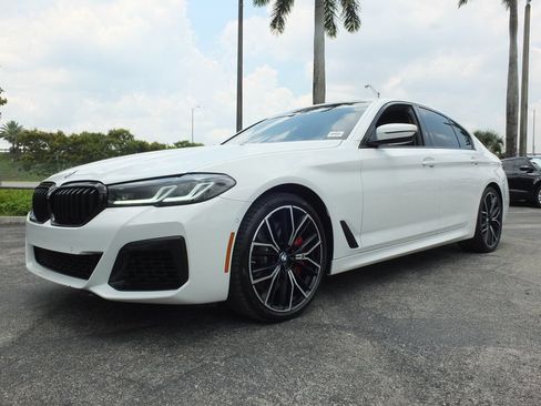 Used 2023 BMW 540i w/ M Sport Package RWD image 16